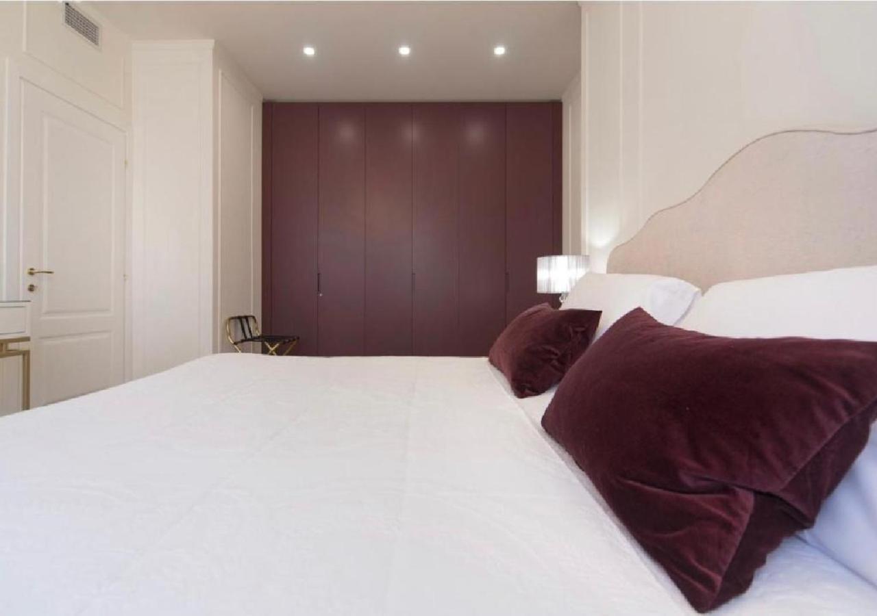Madonna Montecchi Luxury Suite In เวโรนา ภายนอก รูปภาพ