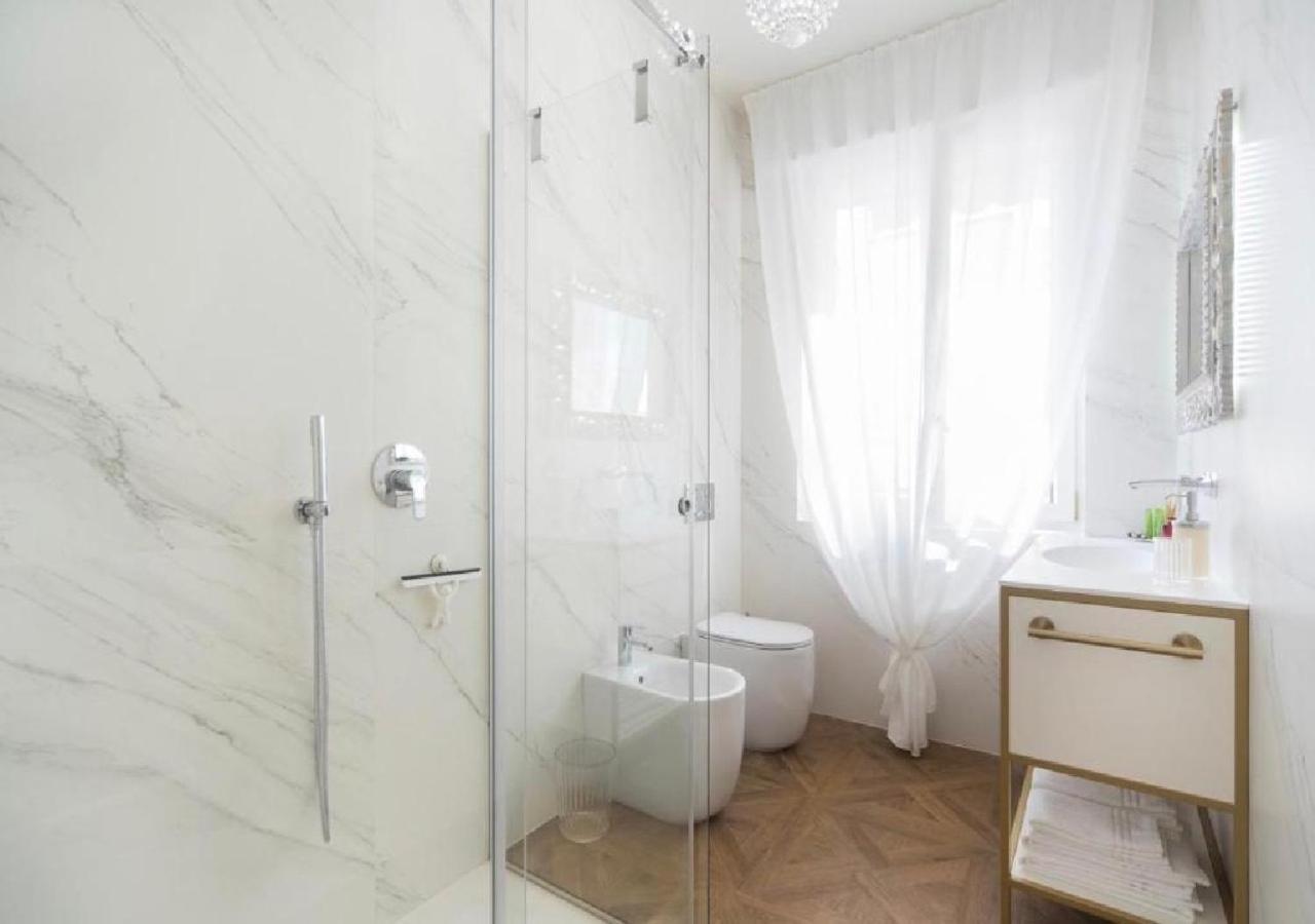 Madonna Montecchi Luxury Suite In เวโรนา ภายนอก รูปภาพ